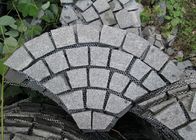 Lantai Granit Batu Ubin Ketahanan Korosi Ukuran Potong Disesuaikan